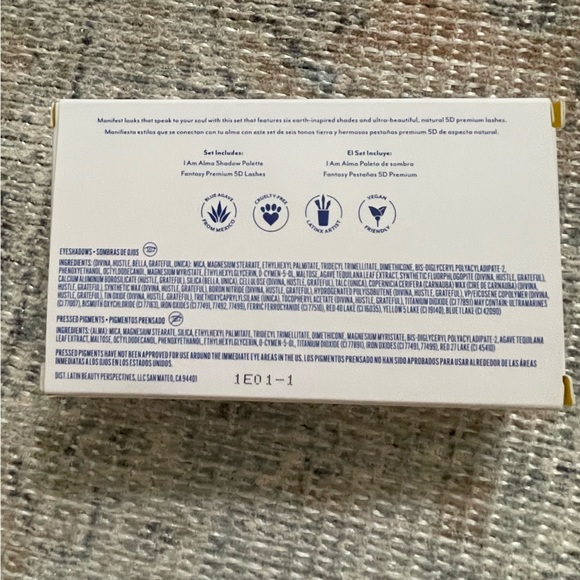 TRESLÚCE BEAUTY · I AM ALMA PALETTE + 5D LASH SET - Picture 6 of 7
